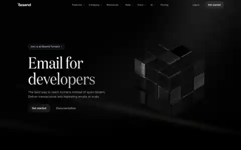 / — low-resolution fold preview, desktop, dark
